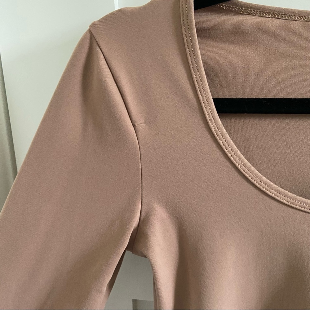 Abercrombie & Fitch Beige Bodysuit - Picture 4 of 11